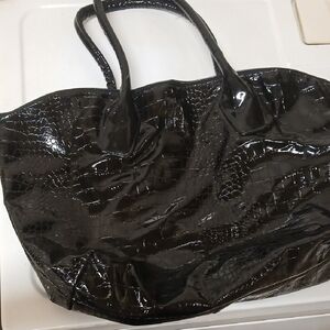 Elegant Black Crocodile-Embossed Tote Bag